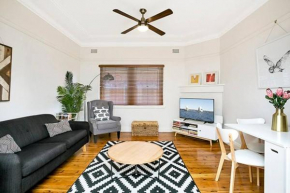 HUNT1 - Great Family Unit, Spacious Green Garden
